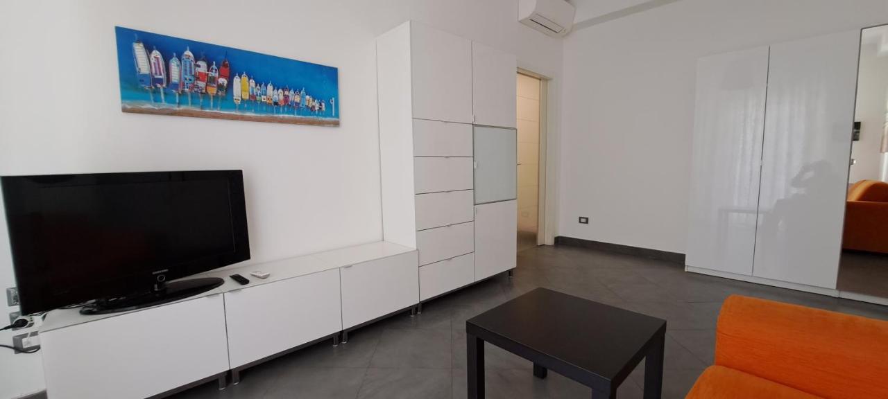 Waterfront Apartment Специя Екстериор снимка