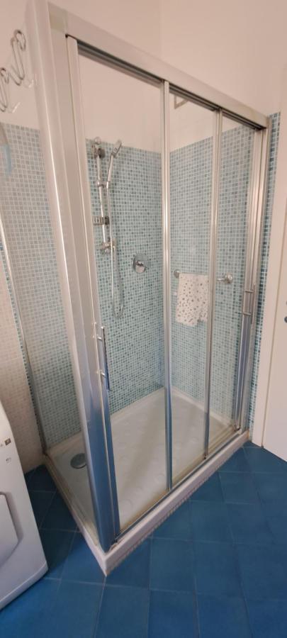 Waterfront Apartment Специя Екстериор снимка